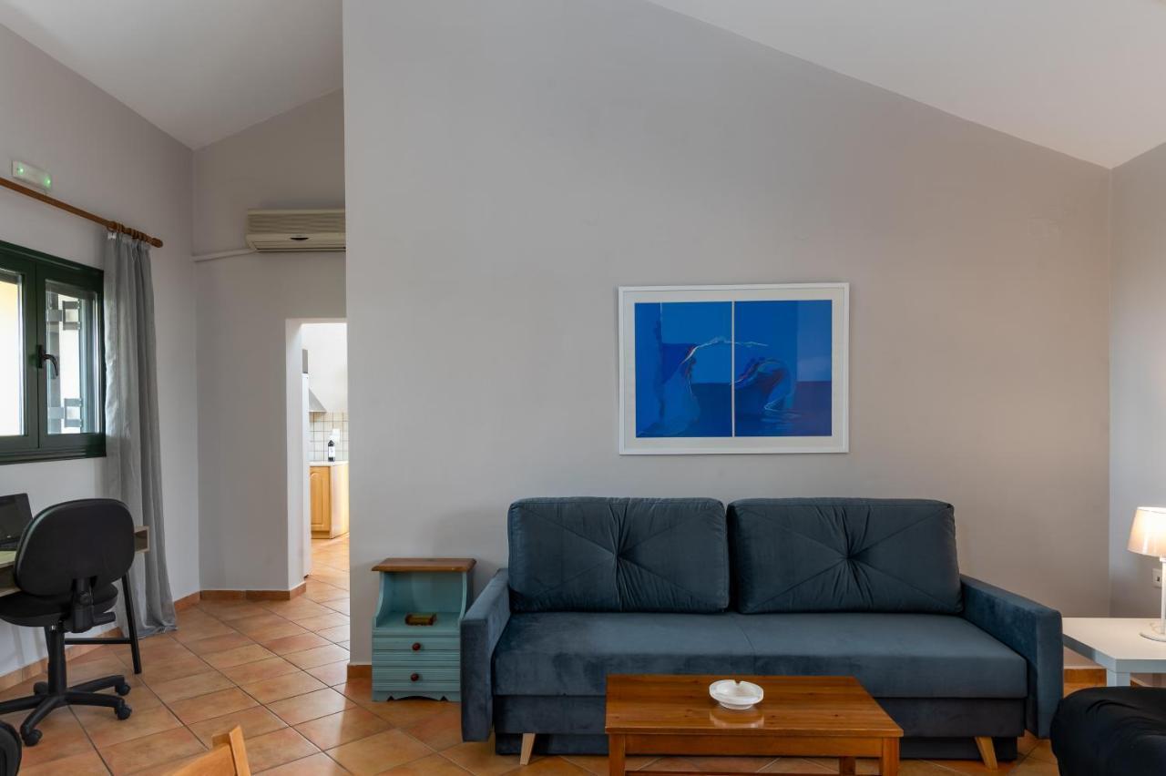 Koxyli Studios & Apartments Kaligata Luaran gambar
